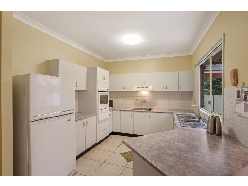 6 Commonweath Avenue, Blackwall NSW 2256