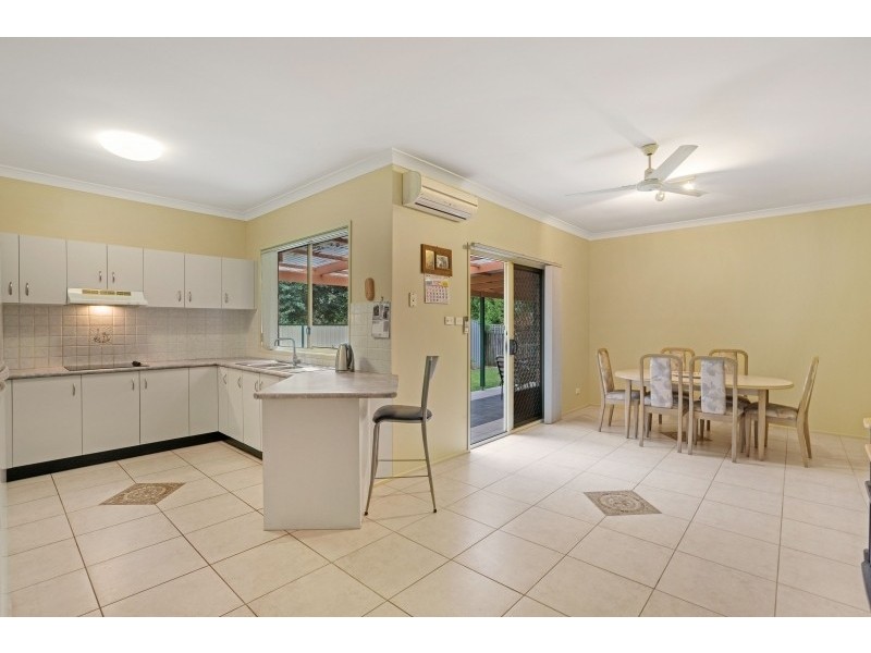 6 Commonweath Avenue, Blackwall NSW 2256