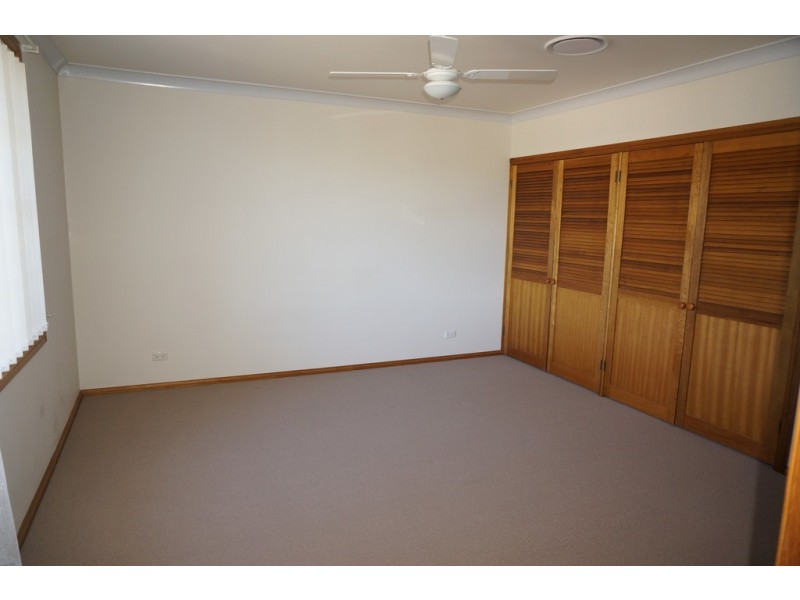 26 Collard Road, Point Clare NSW 2250