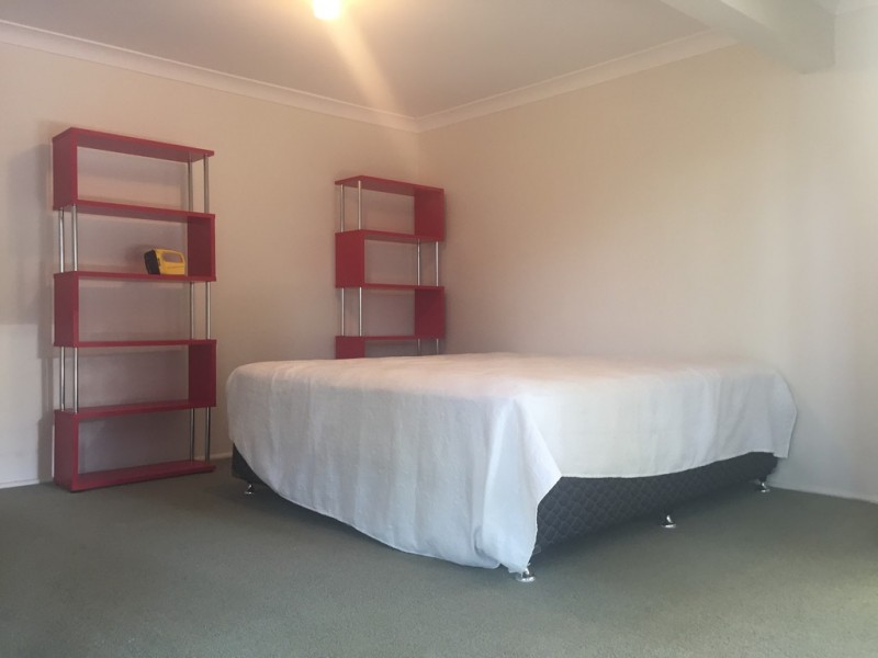 1 Maple Street, Wyoming NSW 2250