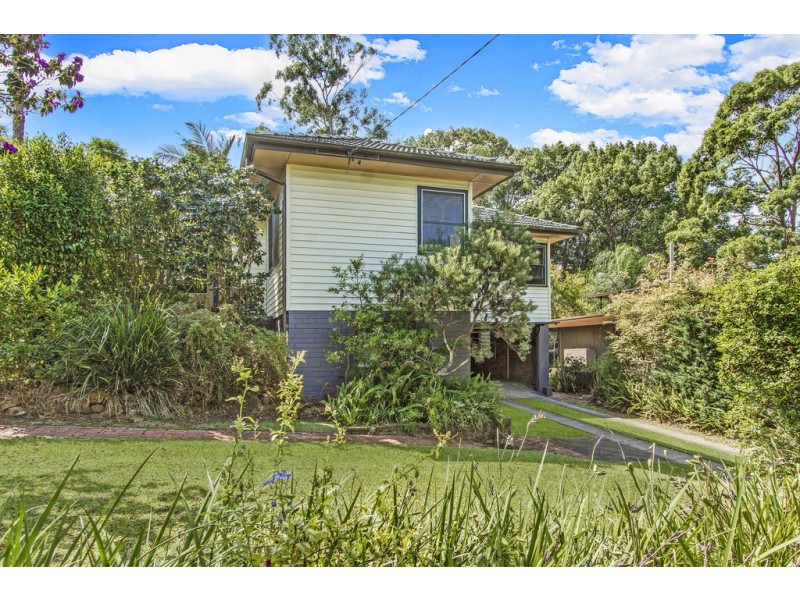 10 Glencoe Avenue, Wyoming NSW 2250