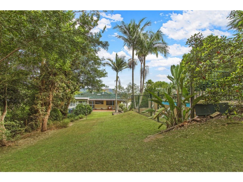 10 Glencoe Avenue, Wyoming NSW 2250