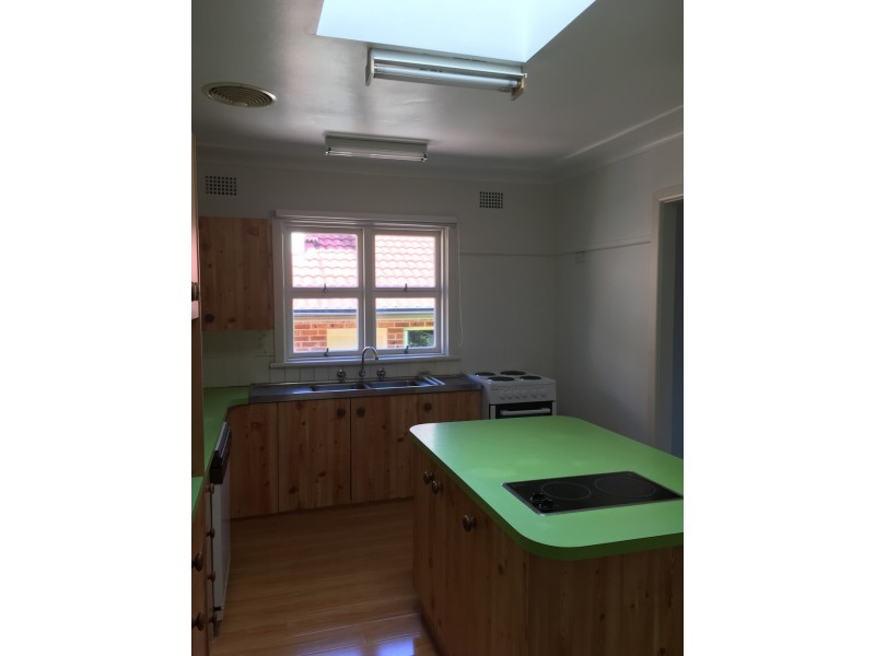3 Beane Street, West Gosford NSW 2250