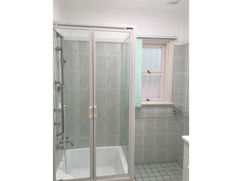 3 Beane Street, West Gosford NSW 2250