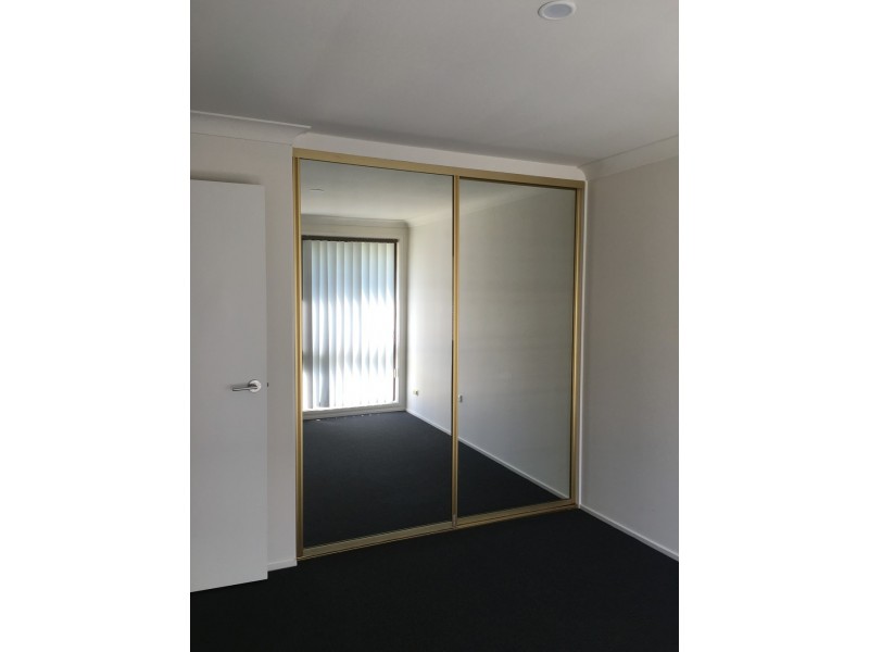 20 Bottlebrush Close, Wyoming NSW 2250