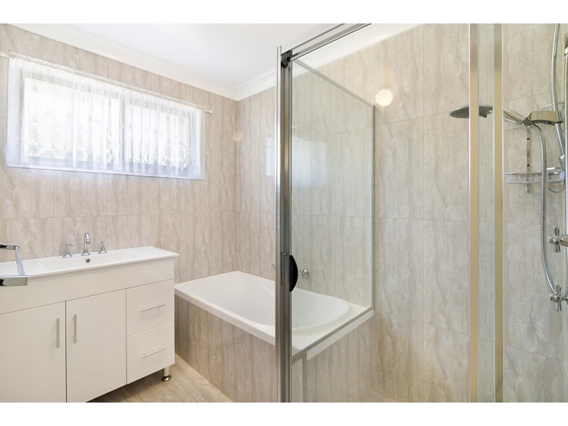 31 Beaumont Avenue, Wyoming NSW 2250