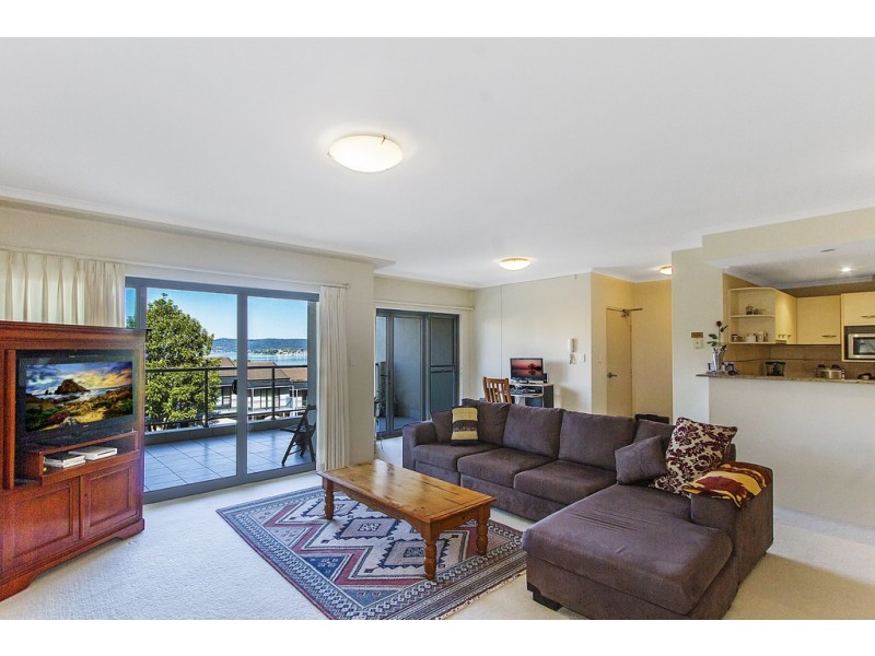 10/6-10 Broadview Ave, Gosford NSW 2250