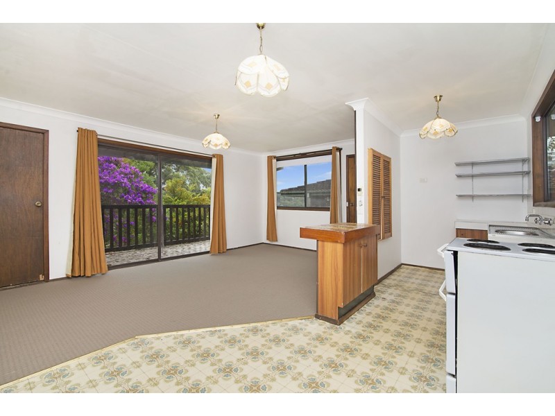 16 Joyce Avenue, Wyoming NSW 2250