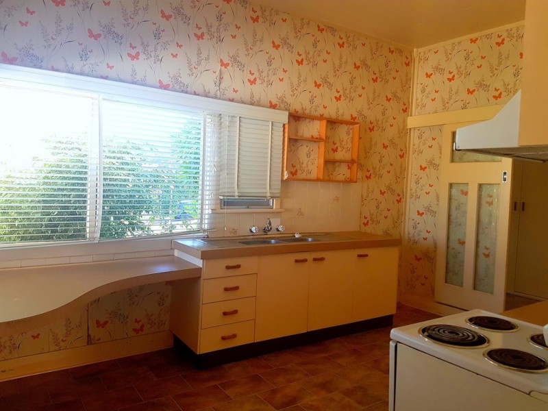 5 Coogee Road, Point Clare NSW 2250