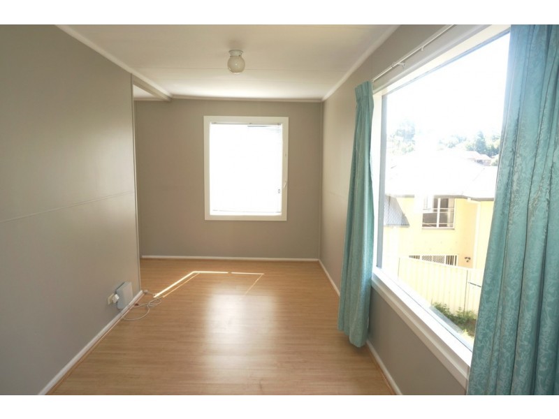 84 Etna Street, North Gosford NSW 2250