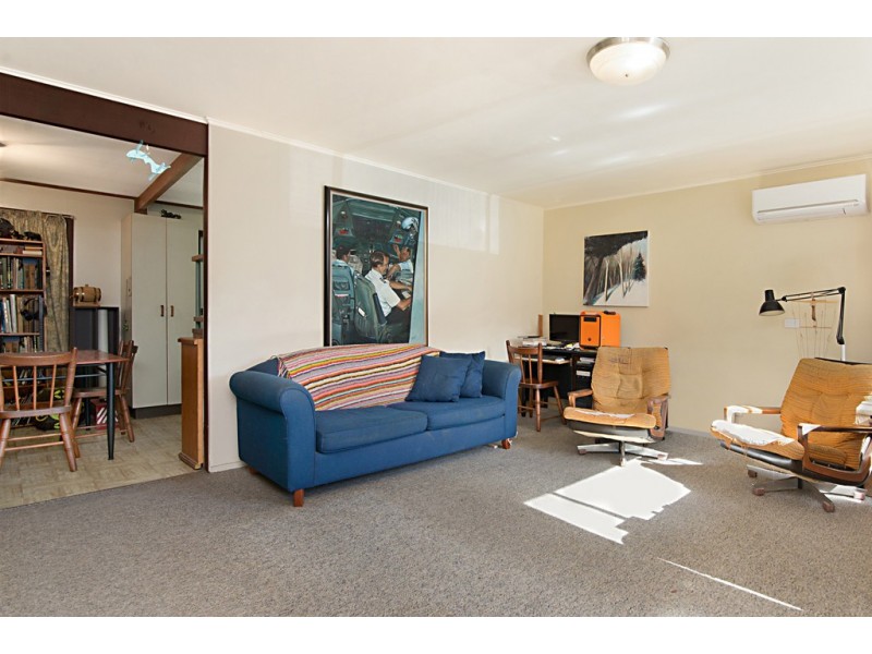 8 Bouvardia Street, Niagara Park NSW 2250