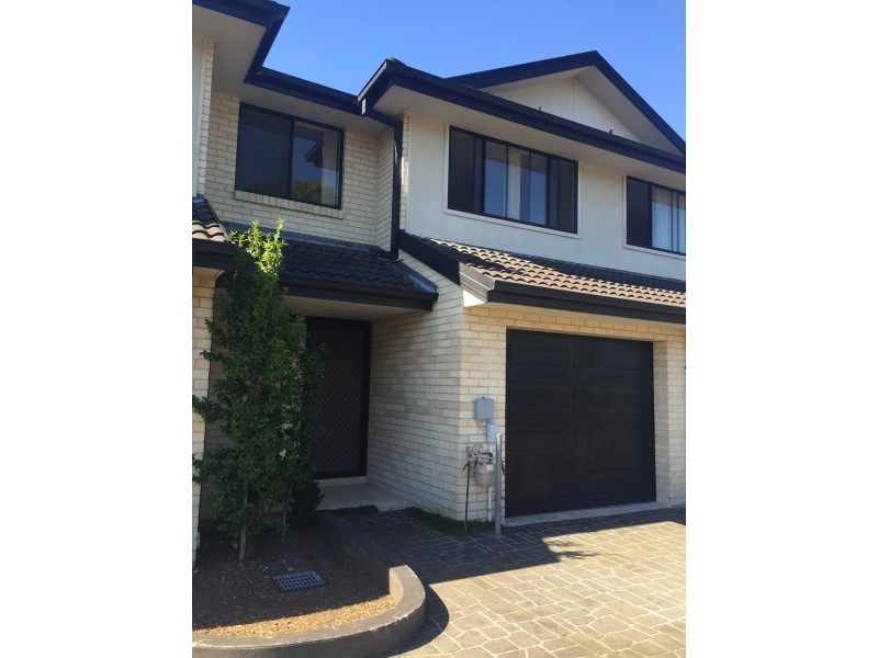 4/297a Henry Parry Drive, North Gosford NSW 2250
