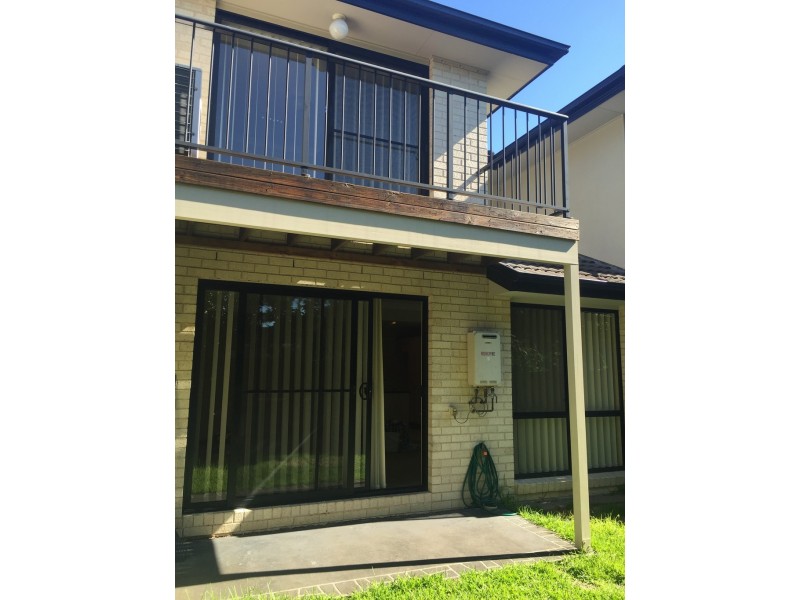 4/297a Henry Parry Drive, North Gosford NSW 2250