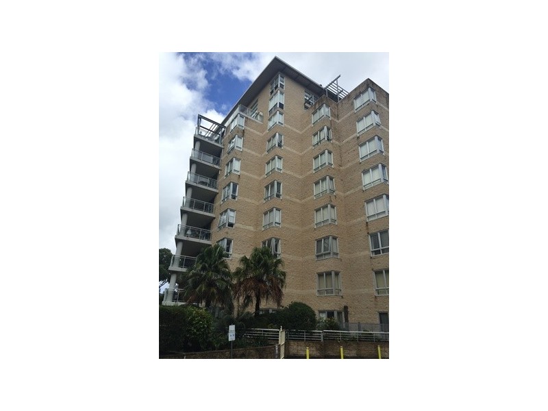 241/80 John Whiteway Drive, Gosford NSW 2250