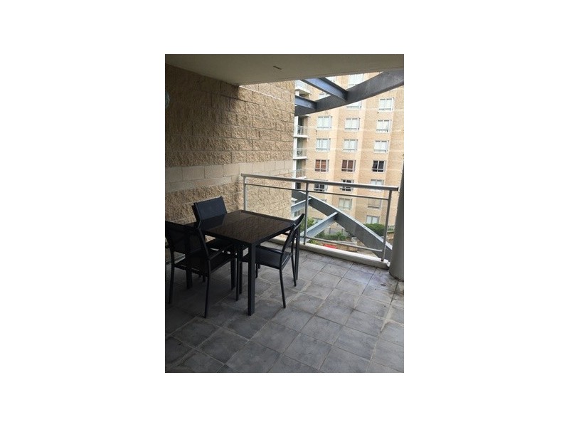 241/80 John Whiteway Drive, Gosford NSW 2250
