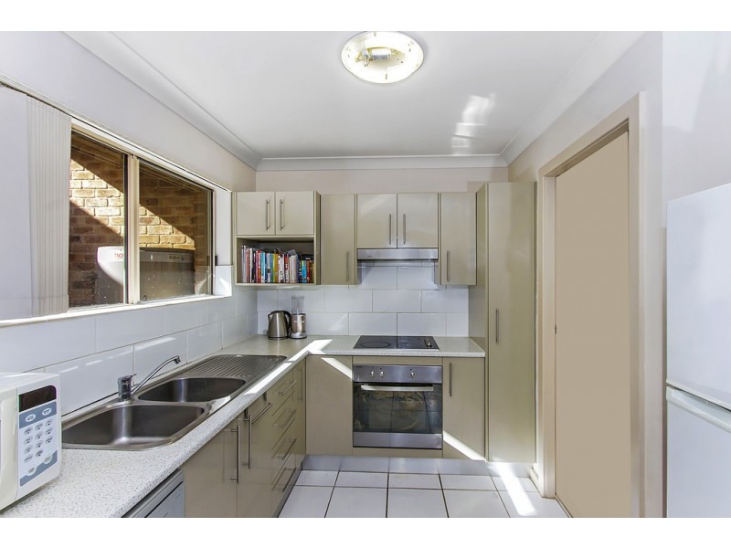 2/68 Dwyer Street, North Gosford NSW 2250