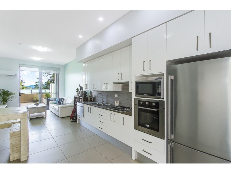 1/10-12 Batley Street, Gosford NSW 2250