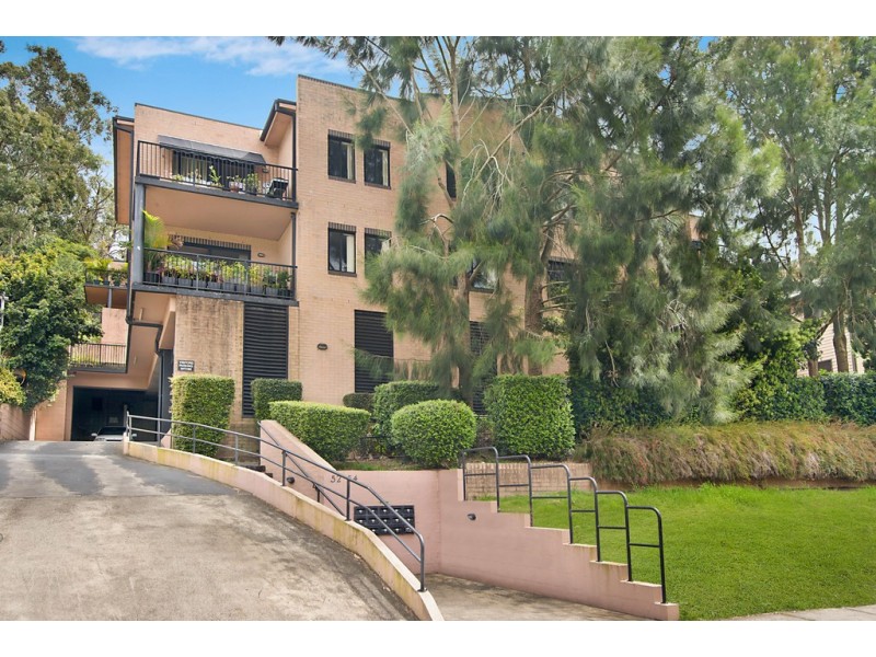 10/52-54 Holden Street, Gosford NSW 2250