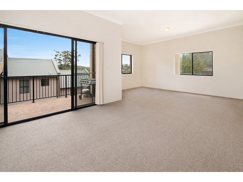 10/52-54 Holden Street, Gosford NSW 2250