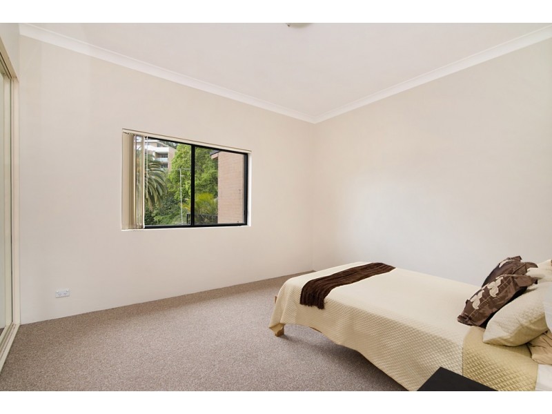 10/52-54 Holden Street, Gosford NSW 2250