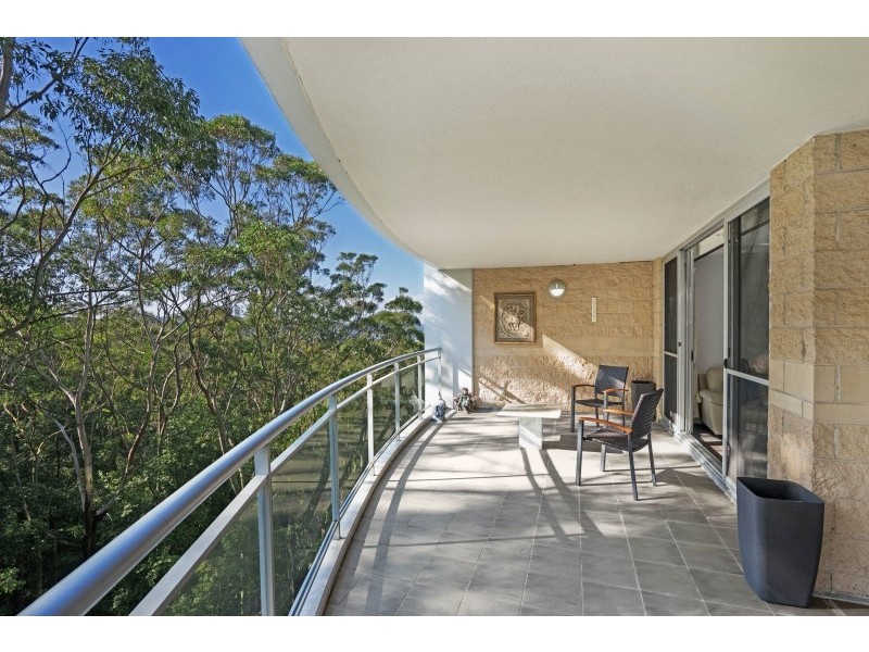 454/80 John Whiteway Drive, Gosford NSW 2250