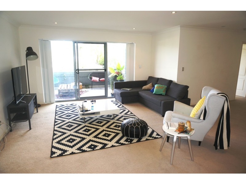 19/13-15 Moore Street, West Gosford NSW 2250