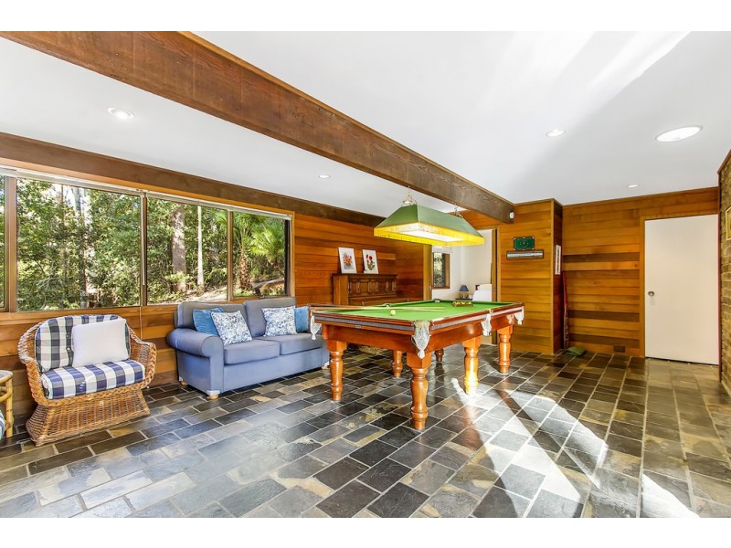 8 Riatta Street, Erina NSW 2250