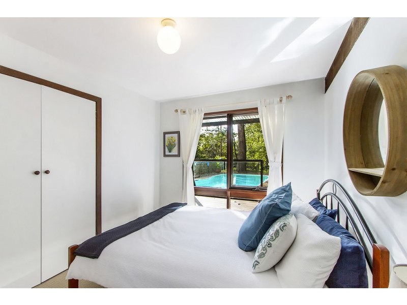 8 Riatta Street, Erina NSW 2250