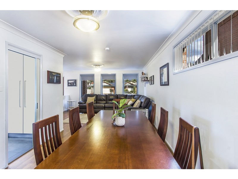 66 Singleton Road, Point Clare NSW 2250