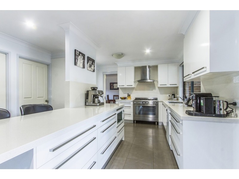 66 Singleton Road, Point Clare NSW 2250