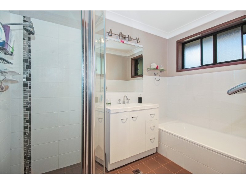 4 Pinetop Avenue, Narara NSW 2250