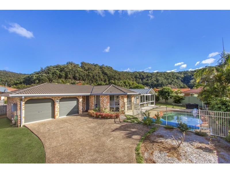 7 John Howe Place, Point Clare NSW 2250