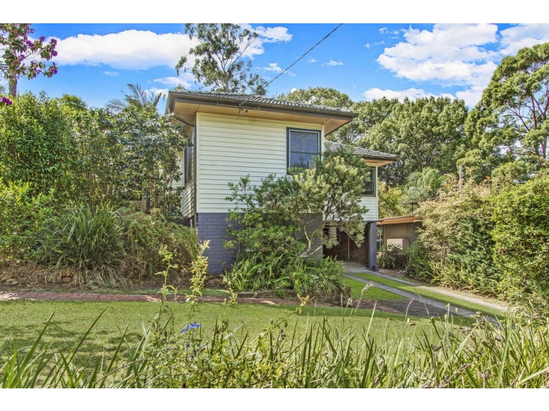 10 Glencoe Avenue, Wyoming NSW 2250