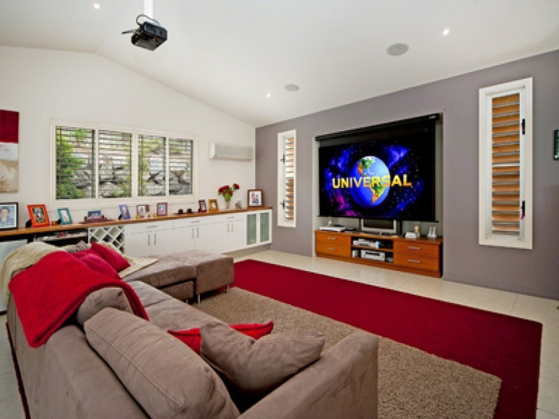 21 BUCCANEER WAY, Coomera Waters QLD 4209
