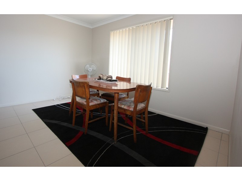 49 MANNING CCT, Pacific Pines QLD 4211