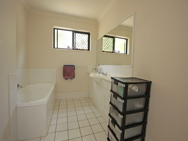 52 Palmerston Drive, Oxenford QLD 4210