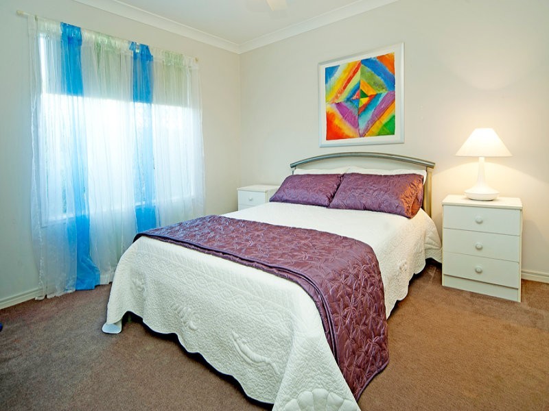 19 TENNANT STREET, Pacific Pines QLD 4211