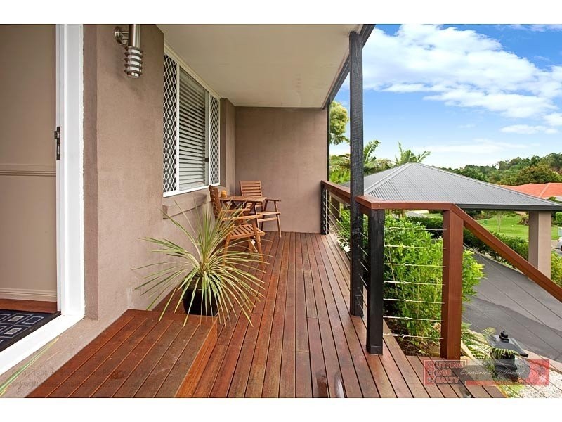 5 Avon Court, Pacific Pines QLD 4211