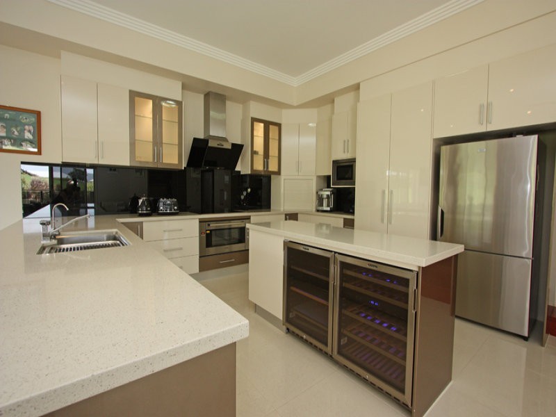 20 LAGOON PARK DR, Maudsland QLD 4210