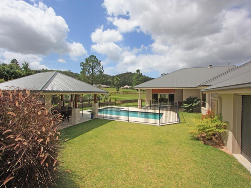 20 LAGOON PARK DR, Maudsland QLD 4210