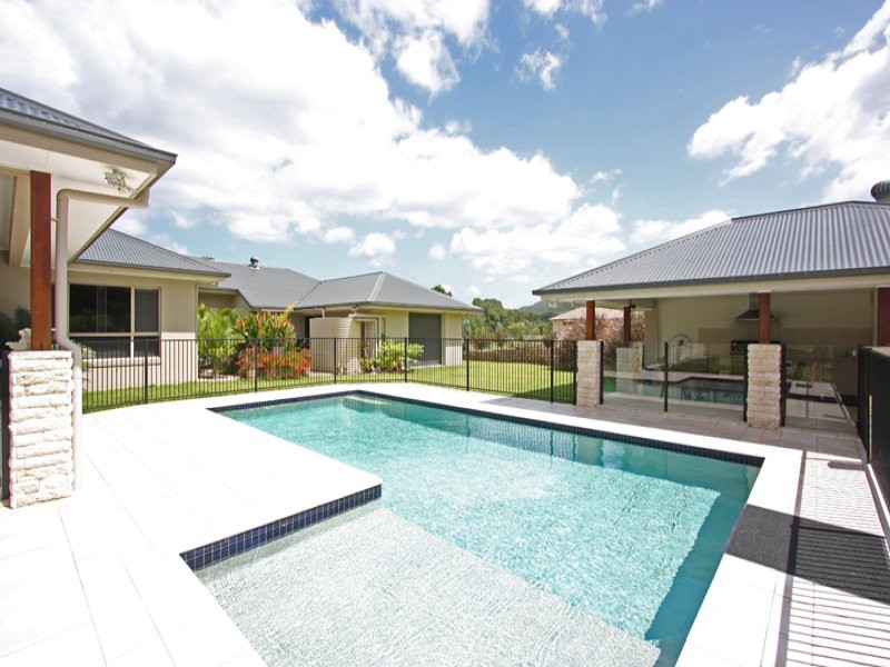 20 LAGOON PARK DR, Maudsland QLD 4210