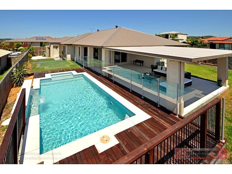 21 Kanangra Cr, Pacific Pines QLD 4211