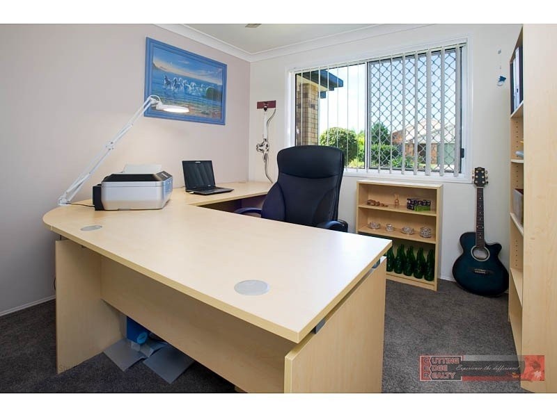 12 Pinebark Avenue, Oxenford QLD 4210