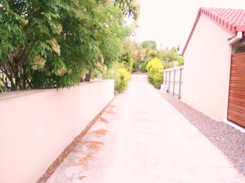 5 Capricorn Drive, Pacific Pines QLD 4211