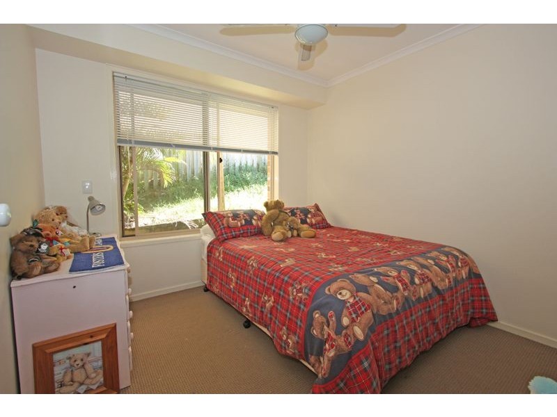 8 malekula Rise, Pacific Pines QLD 4211