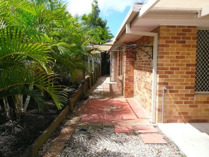 8 malekula Rise, Pacific Pines QLD 4211