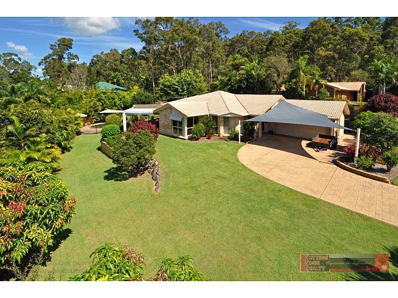 12 White City Dr, Oxenford QLD 4210