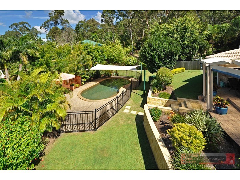 12 White City Dr, Oxenford QLD 4210