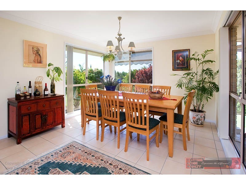 12 White City Dr, Oxenford QLD 4210