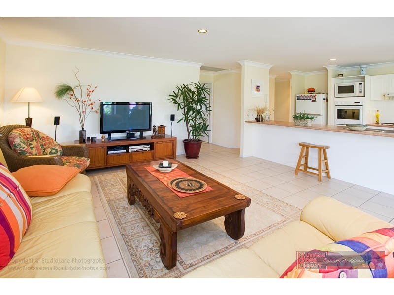 12 White City Dr, Oxenford QLD 4210